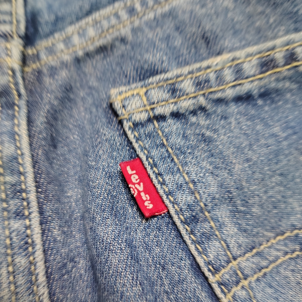 Levis low pro straight Women's SIZE 29 Blue Distressed Denim Jeans - Picture 6 of 9